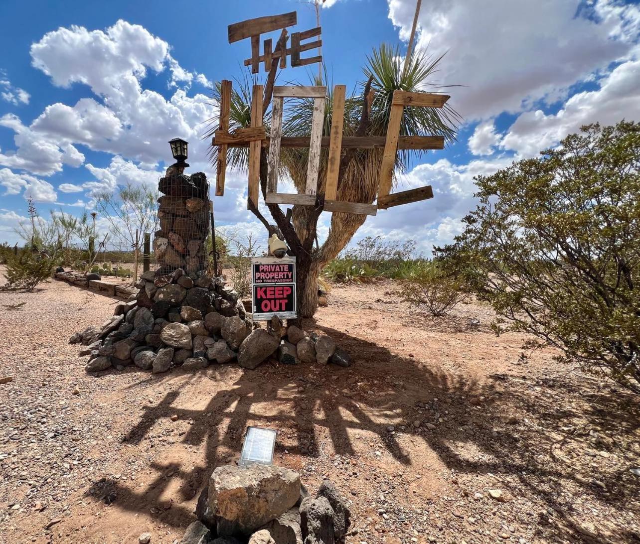 Hole In The Wall Getaway - Usa Mexico Border Bed And Breakfast Columbus Exterior foto
