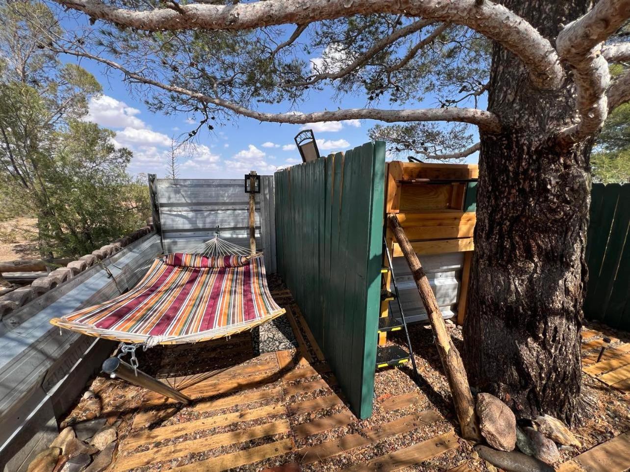 Hole In The Wall Getaway - Usa Mexico Border Bed And Breakfast Columbus Exterior foto