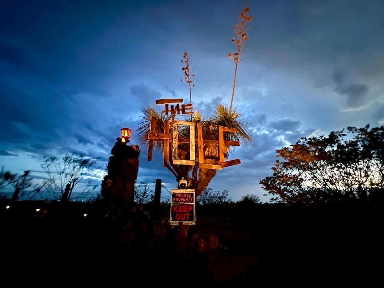 Hole In The Wall Getaway - Usa Mexico Border Bed And Breakfast Columbus Exterior foto